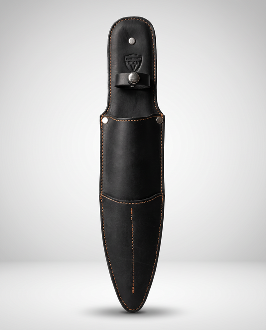 Funda de cuchillo de cuero negro con costuras cognac, hecha a mano por Plan V